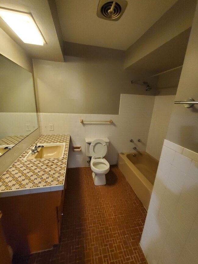 Foto del edificio - 3202 N 76th St