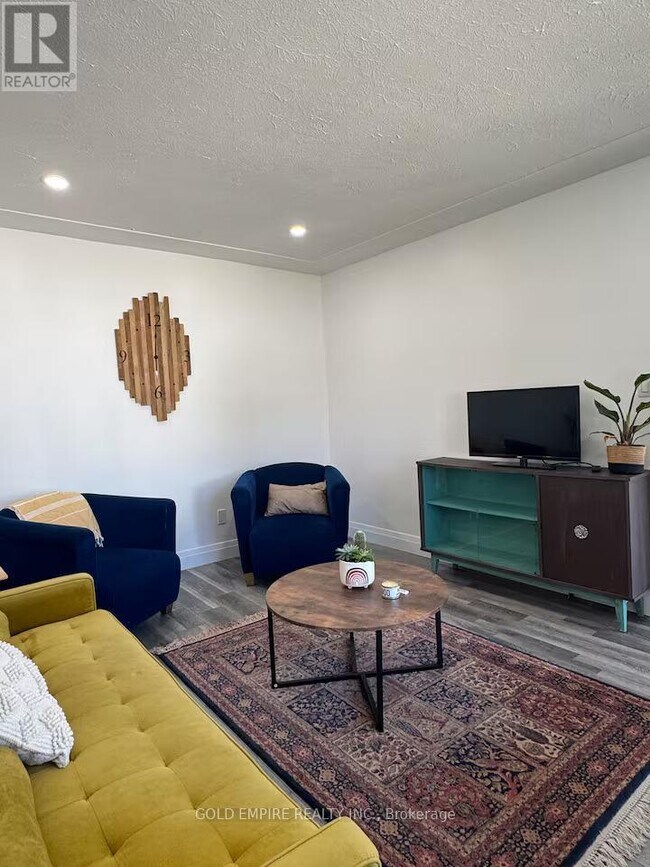 Building Photo - 29 Terrence St