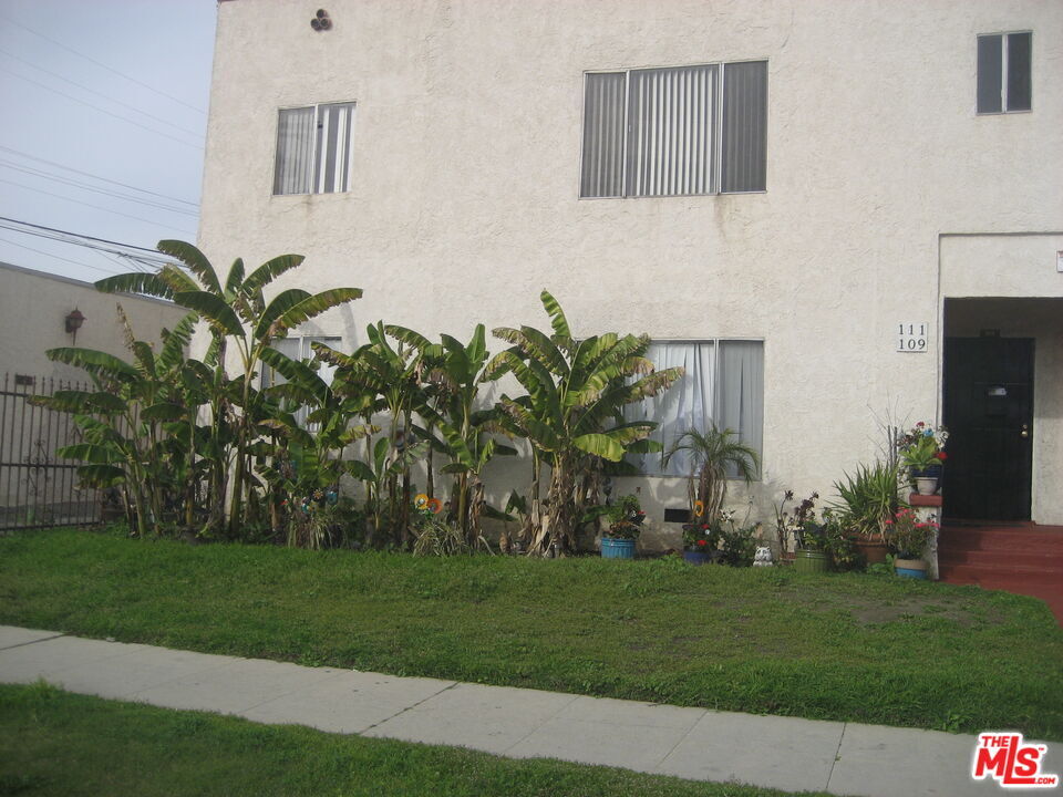 Foto del edificio - 105 W 106th St