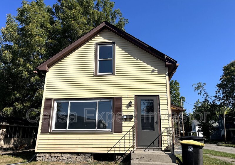Primary Photo - 802 High St