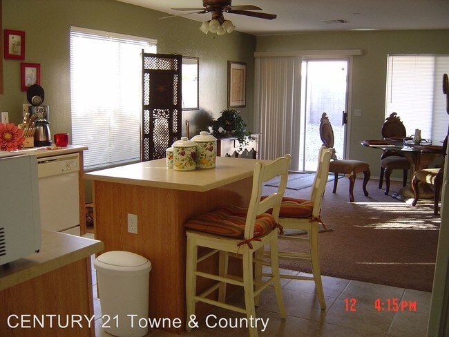 Building Photo - 14738 W Calavar Rd