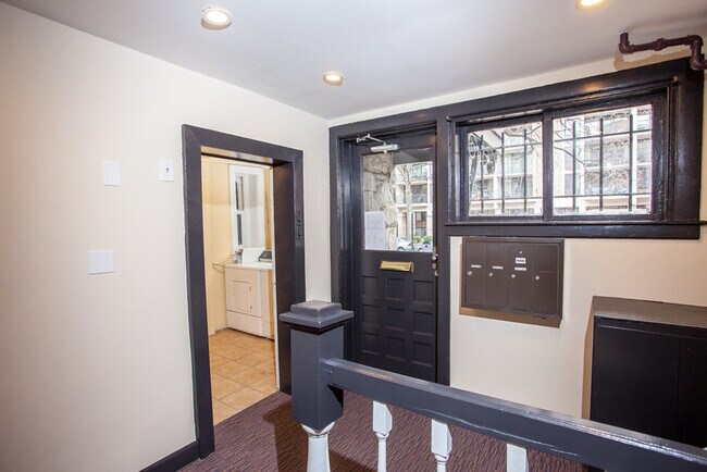 Foto del edificio - 1264 New Hampshire Ave NW