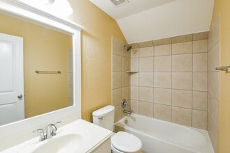 Building Photo - 2123 Witham Park Ln