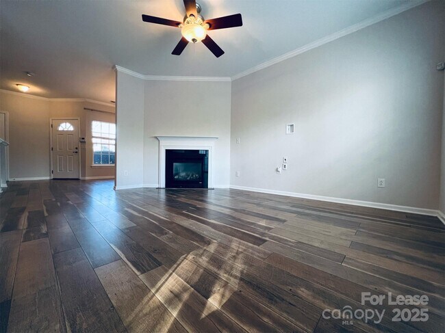 Foto del edificio - 12211 Stratfield Pl Cir