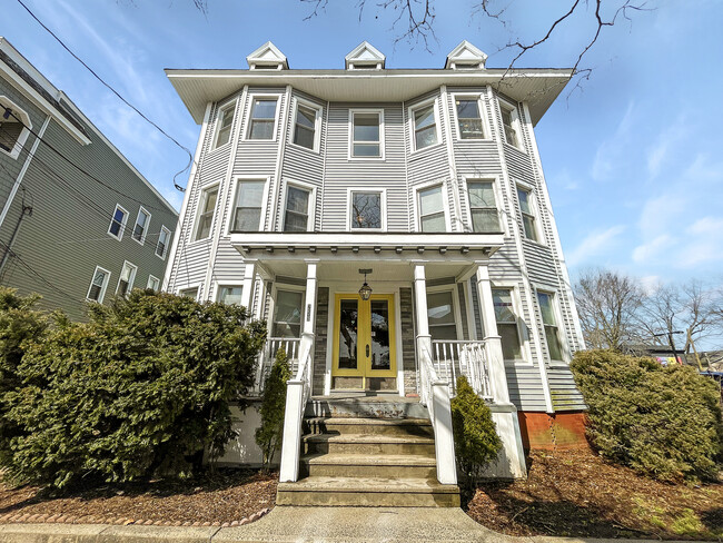 Building Photo - 258 Nicoll St