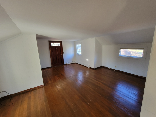 Foto del edificio - 590 Sturges Hwy