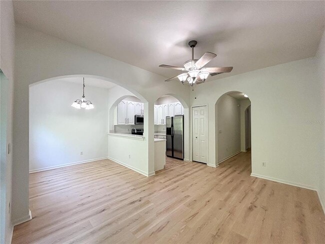 Building Photo - 10398 Park Commons Dr