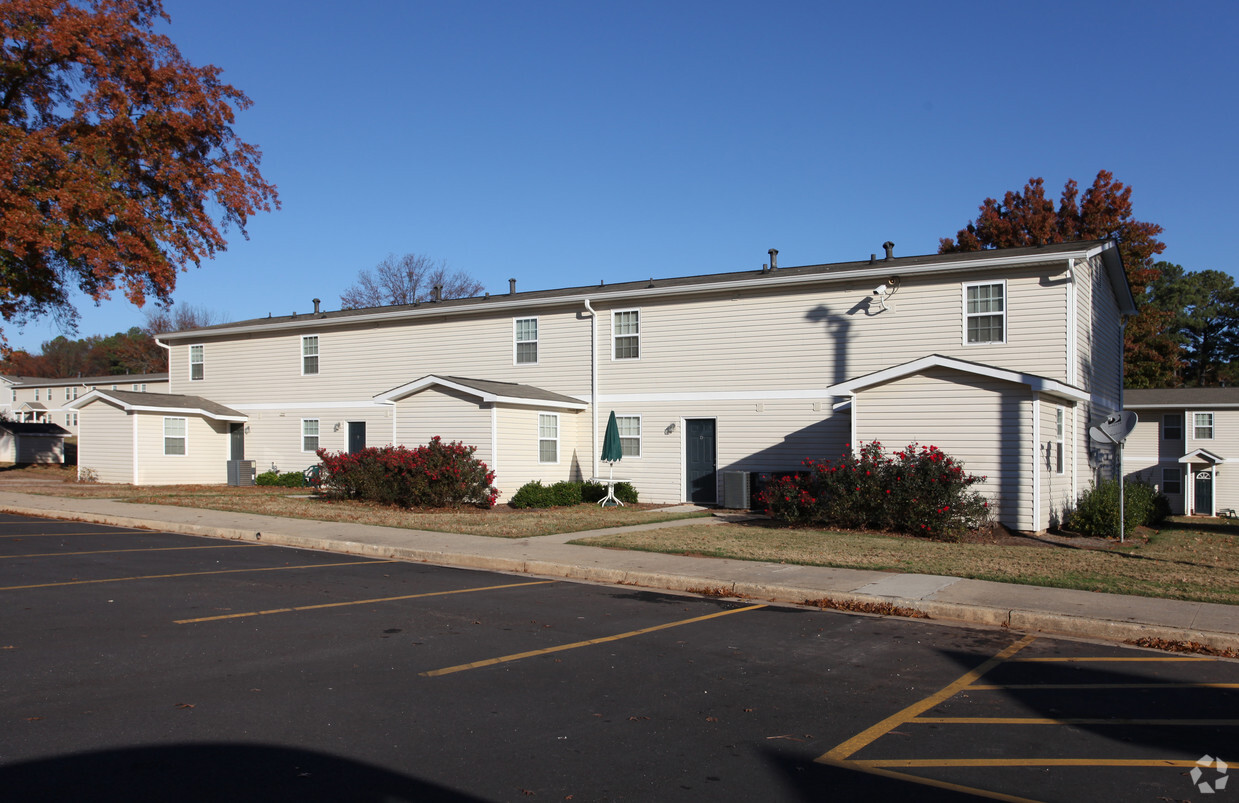 Foto del edificio - Riverwood Townhouses