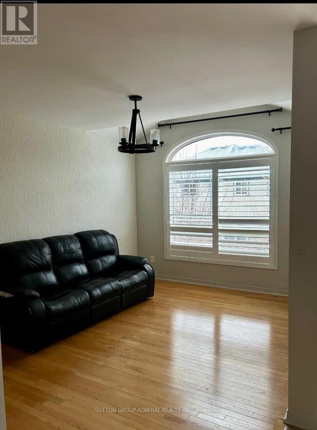 Photo du bâtiment - 79 Thomas Legge Crescent