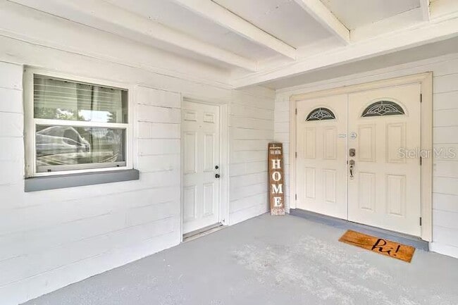 Building Photo - 2804 N 33rd St