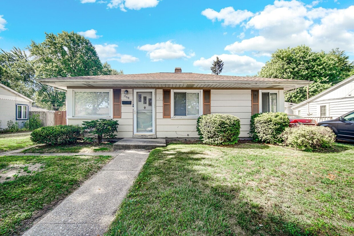 Primary Photo - 3 Bedroom 1 Bathroom House for Rent!