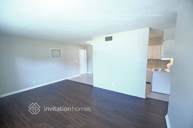 Foto del edificio - 1355 Stratford Dr