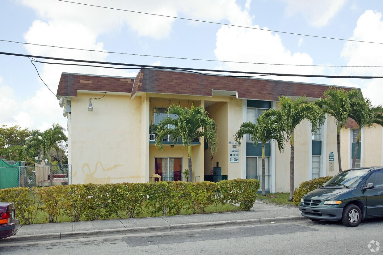 Foto del edificio - Rona Apartments