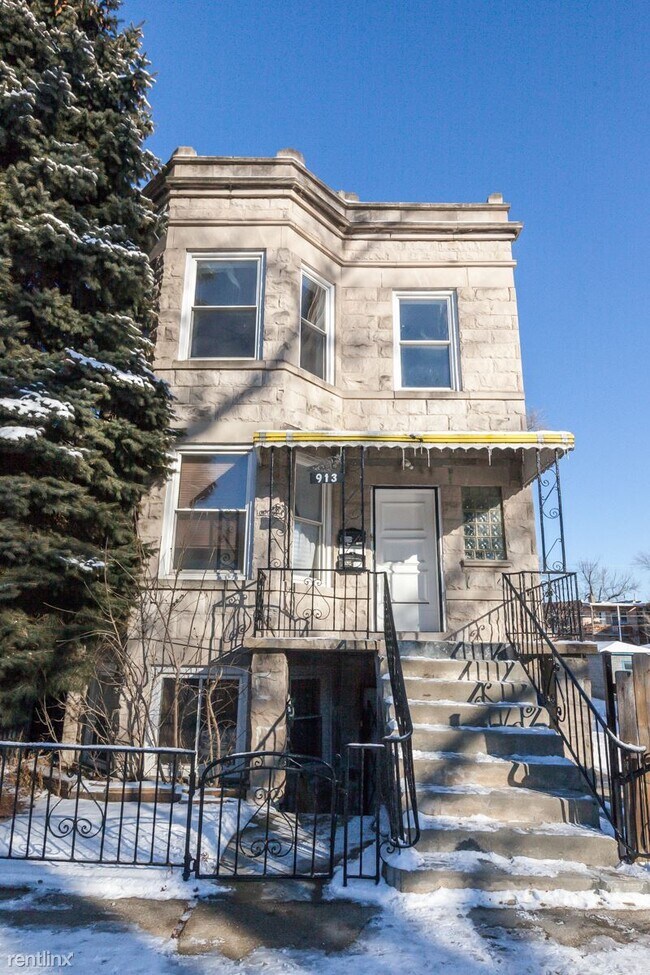Foto del edificio - 913 N Lawndale Ave