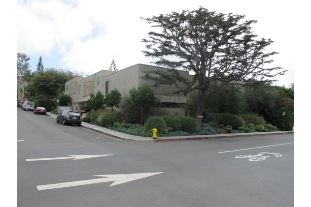 Building Photo - 396 Cypress Dr