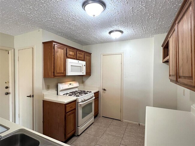 Foto del edificio - 11814 Moss Branch Rd