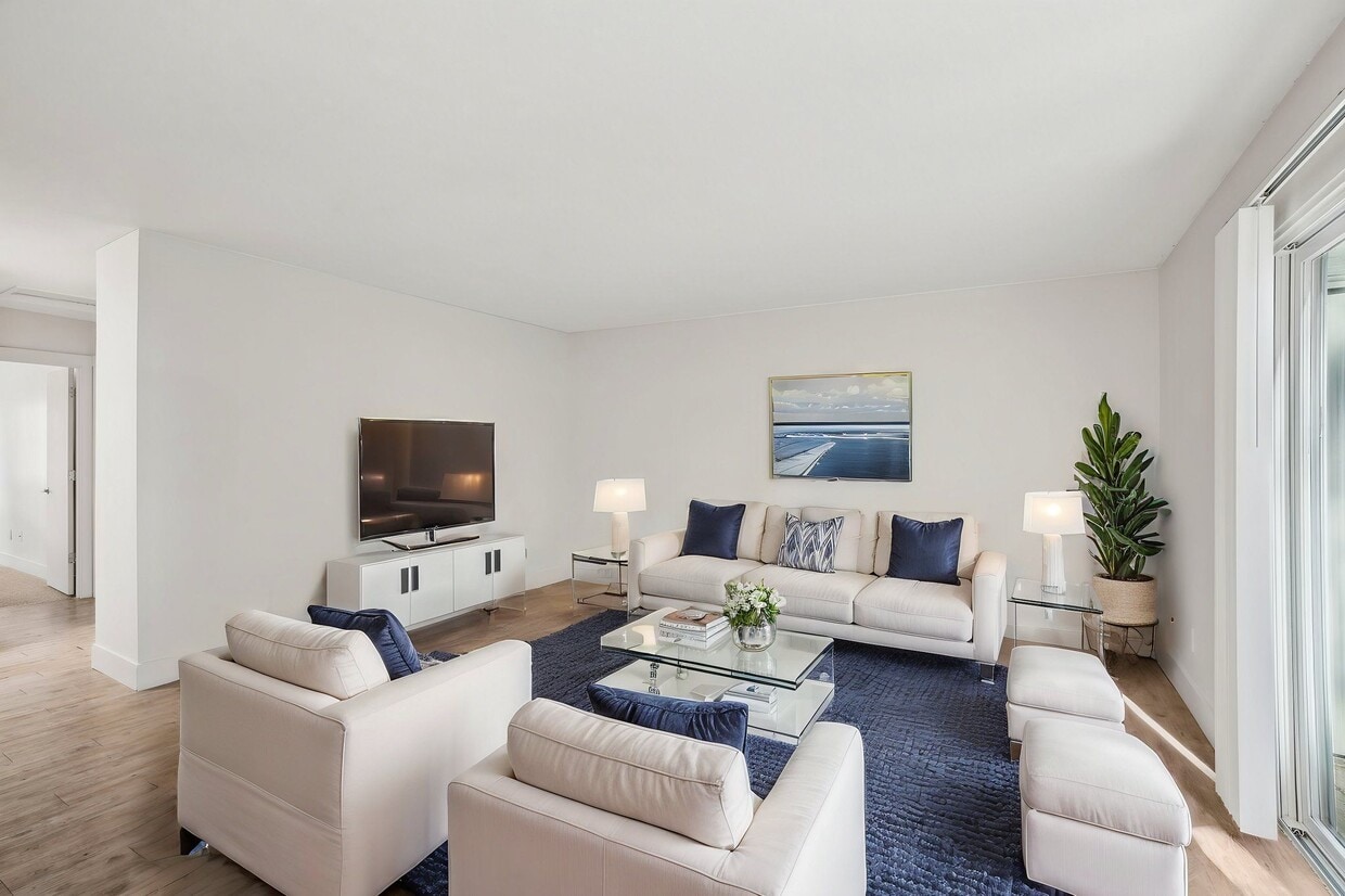 Primary Photo - Beverly Grove Apartments