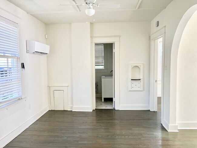 Photo - 914 Park Blvd House