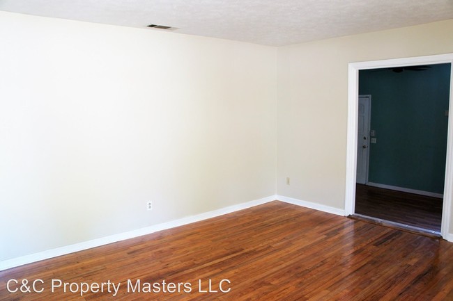 Building Photo - 5342 Kingsberry St