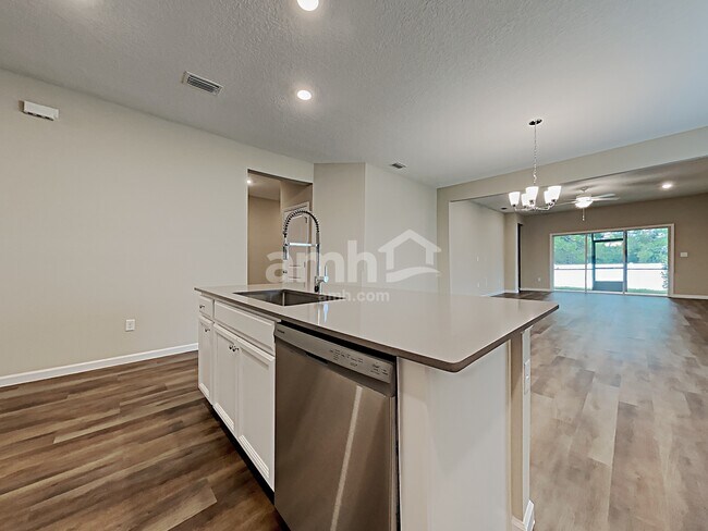 Building Photo - 152 Edge Park Trl