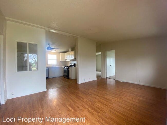 Building Photo - 2 br, 2 bath House - 10405 Dillard Rd