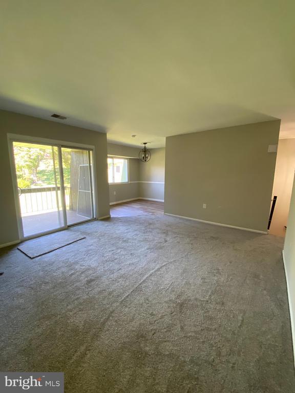 Building Photo - 1104 Meadowview Ln