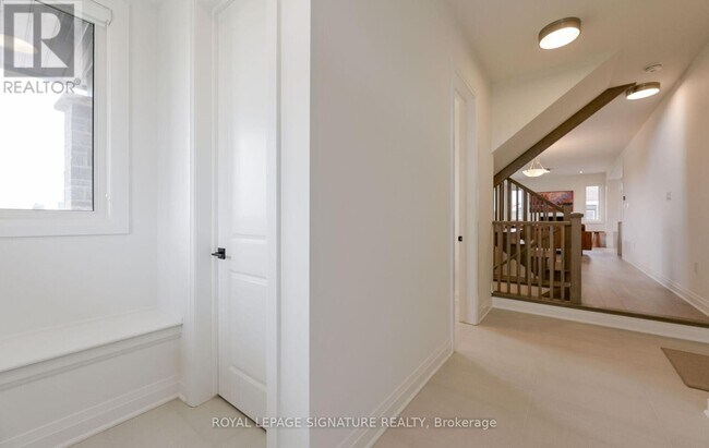 Photo du bâtiment - 1175 Milland Dr