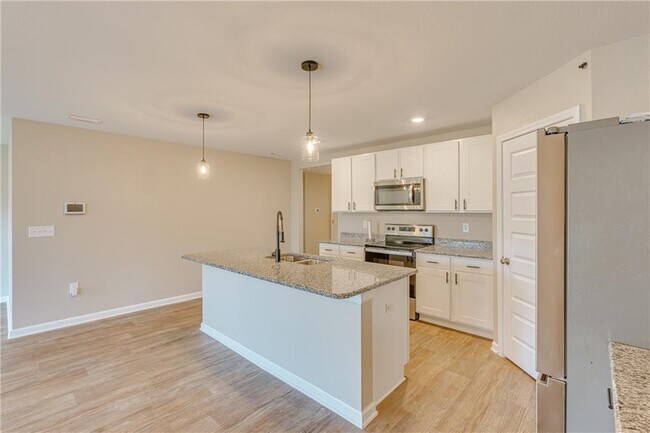 Foto del edificio - 20675 Mercury Dr