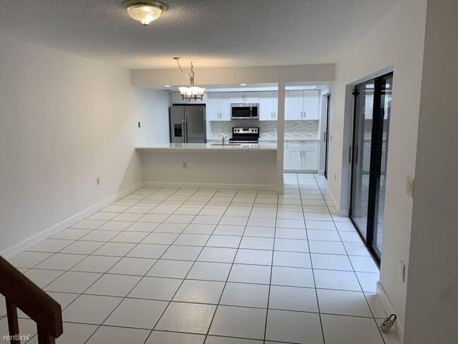 Building Photo - 2 br, 2 bath House - 6400 NW 2nd Ave Apt 423