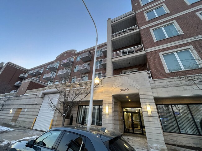 Foto del edificio - 3630 N Harlem Ave