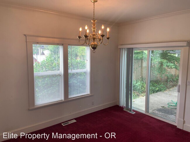 Foto del edificio - 2 br, 1 bath House - 728 NW 12th St