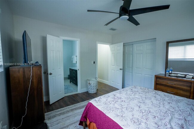 Building Photo - 14530 NW 11th Ct