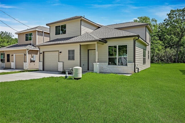 Building Photo - 17153 Spindle Oaks Dr