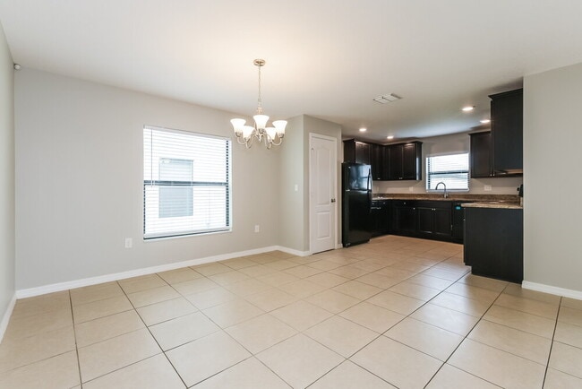 Building Photo - 1714 Chatham Green Cir