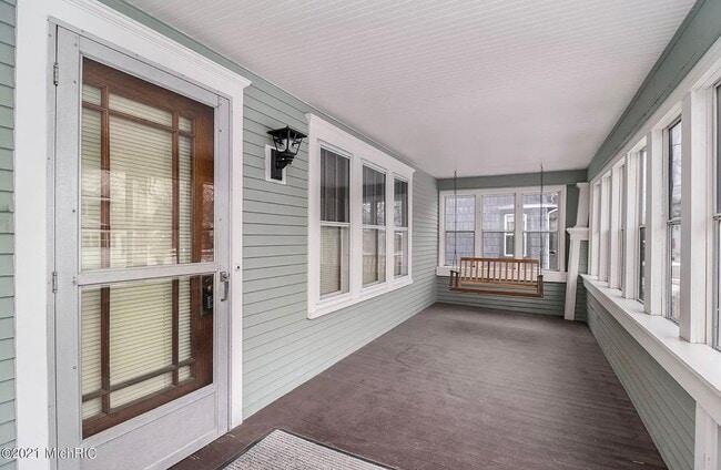 Building Photo - 29 Richards Pl