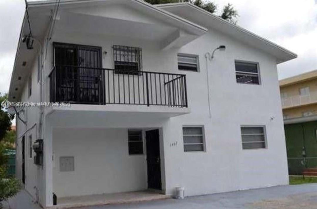 Foto principal - 1467 SW 3rd St