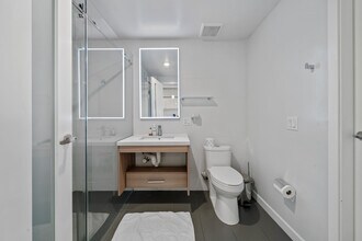 Fully furnished! - Maia Avira at Glendale