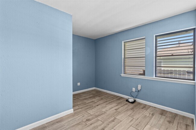 Foto del edificio - 7316 Overton St