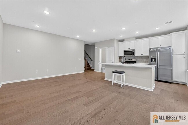 Building Photo - 505 Sadie Cir