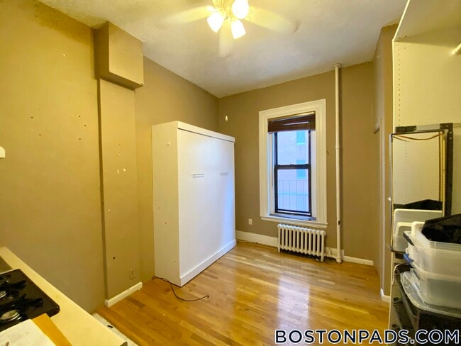 Foto del edificio - 270 Newbury St