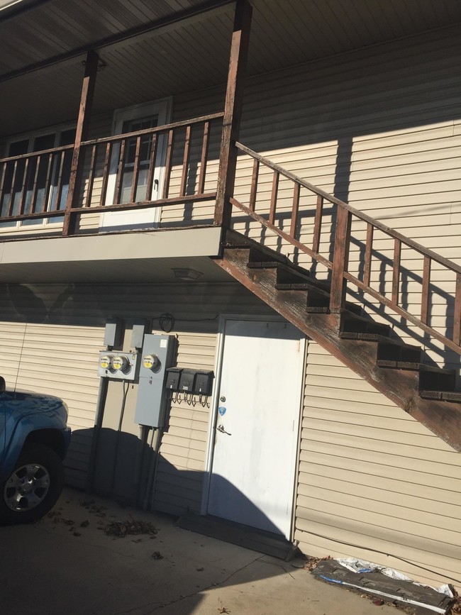 Stairs and balcony - 305 W Virginia Ave