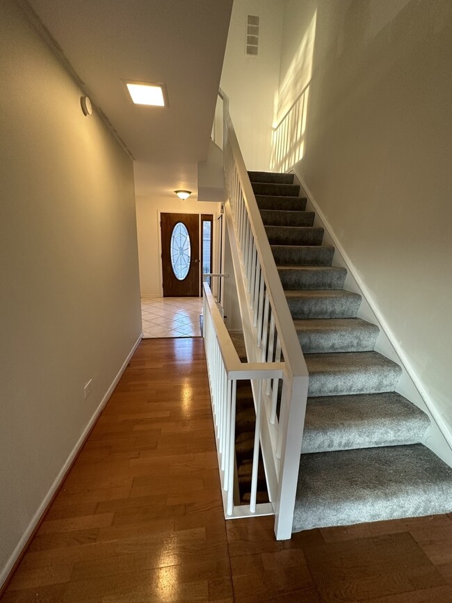 Foto del edificio - 1836 Wildberry Dr