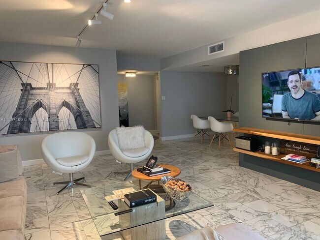 Foto del edificio - 18071 Biscayne Blvd