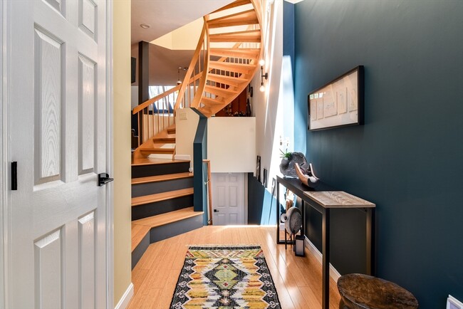 Building Photo - 49 Deer Path