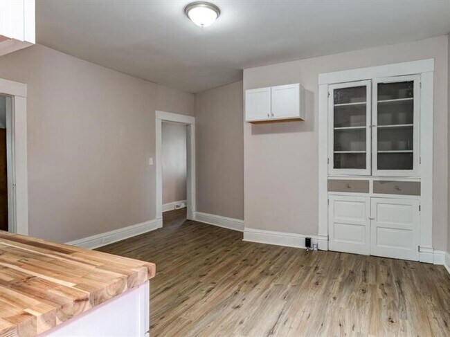 Foto del edificio - 2 bedroom House New Brighton