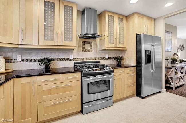Foto del edificio - 3 br, 1 bath House - 1608 Moorpark Ave