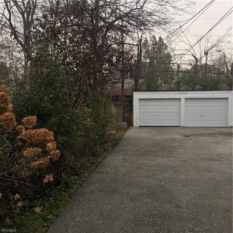 2407 Woodmere Dr, Cleveland Heights, OH 44106 Room for Rent in Cleveland Heights, OH