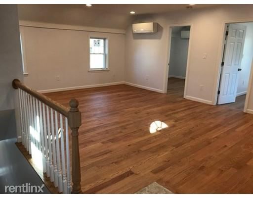Building Photo - 2 br, 1 bath  - 86 Hull St # 2