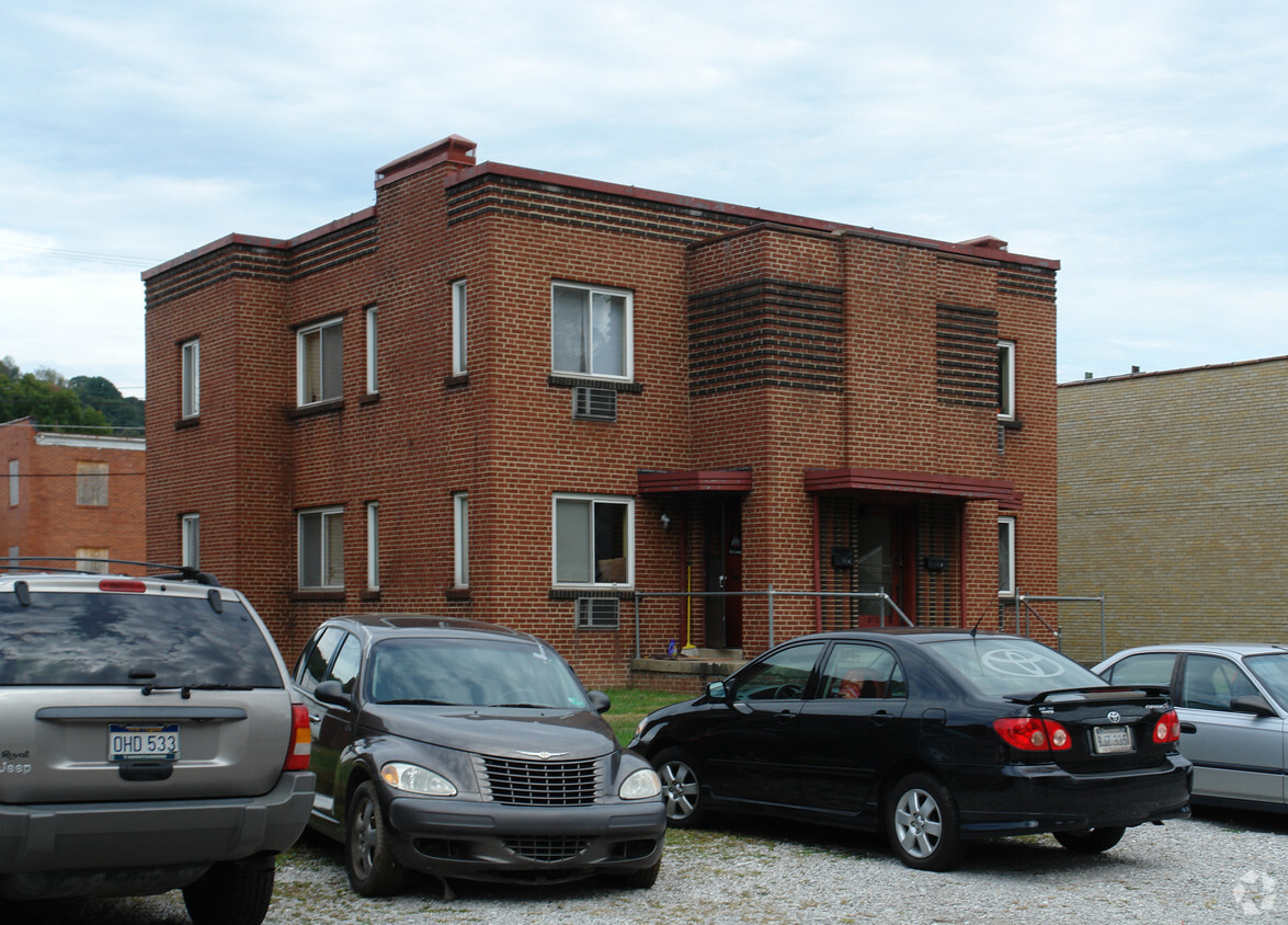Building Photo - 3700-3704 Venable Ave SE