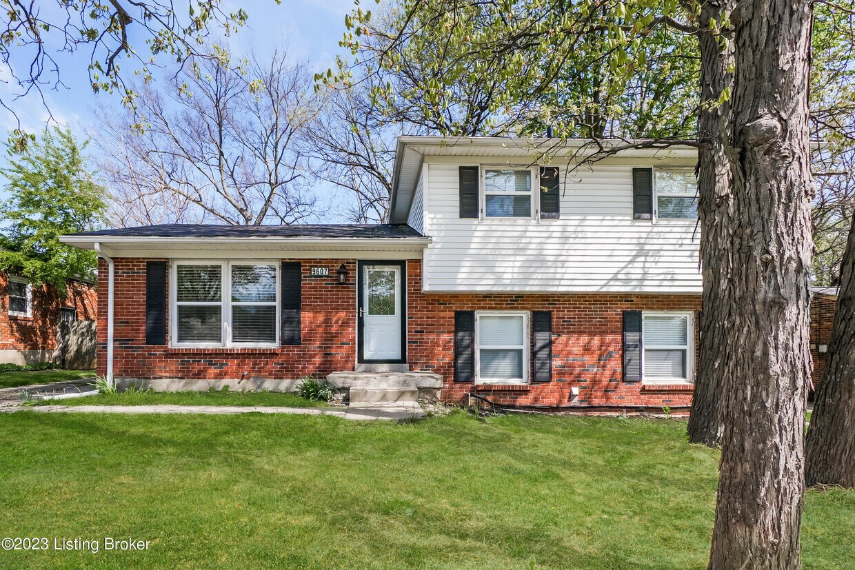 Primary Photo - 9607 Walnutwood Way